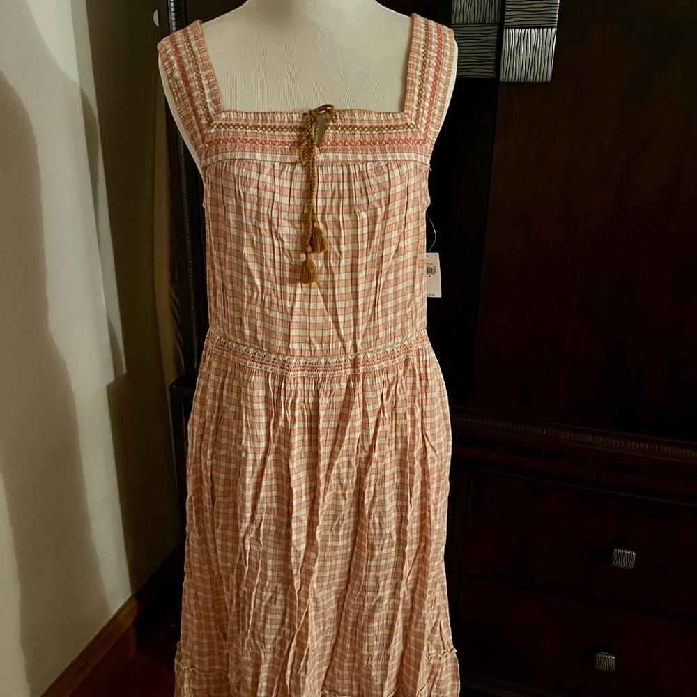 Old Navy dress NWT size M